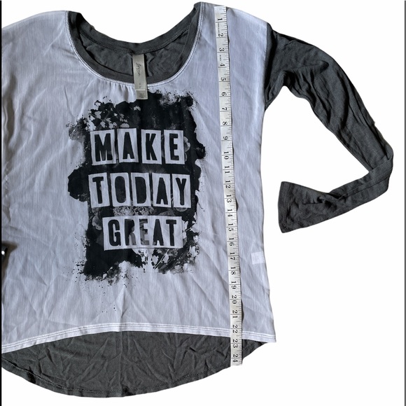 Lorimer NYC “Make Today Great” Gray/Wh long sleeve Top Size:Small petite - Picture 8 of 10